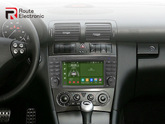 Noyau d'Android 8 d'autoradio d'OEM avec le whe de direction carplay sans fil physique du wifi 4G DSP de soutien de boutons