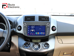 Noyau d'Android 8 d'autoradio d'OEM avec le whe de direction carplay sans fil physique du wifi 4G DSP de soutien de boutons