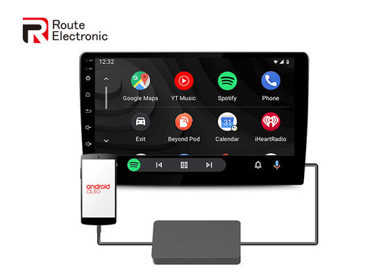 Branchez et jouez les accessoires électroniques des véhicules à moteur, noir blanc en plastique de dongle de jeu de voiture